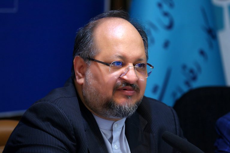 شریعتمداری